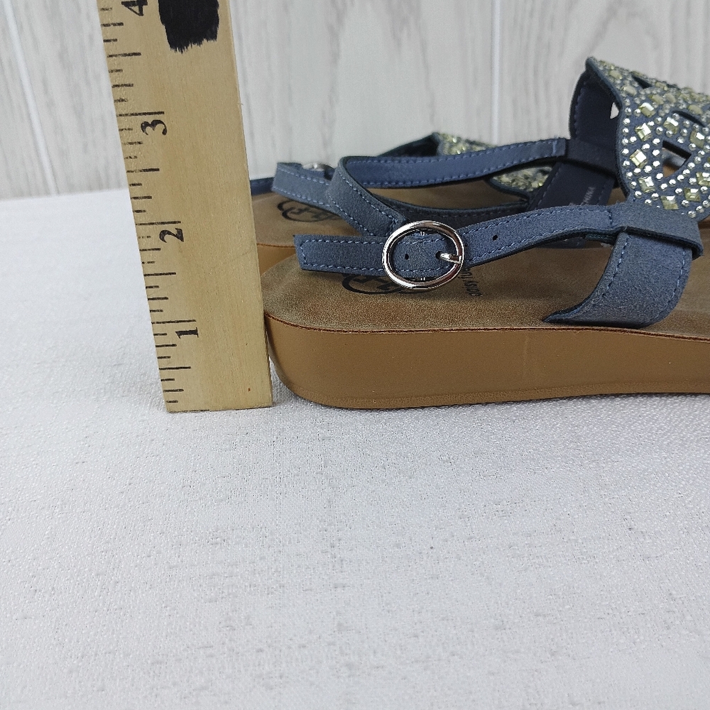 Daisy Fuentes beaded sandals juniper 5.5M blue with rhinestone strapped thong - Picture 7 of 8